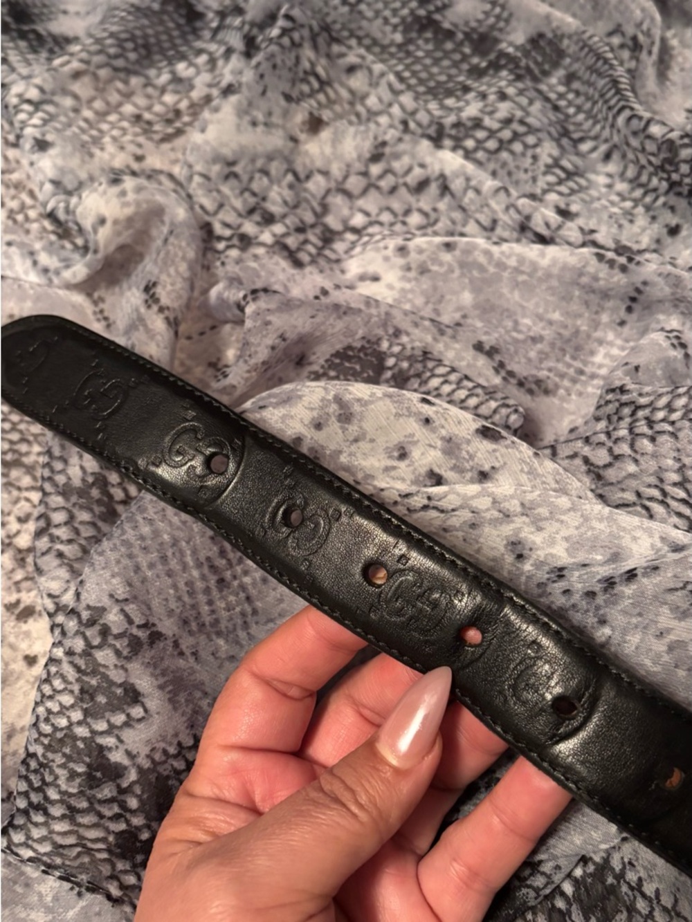 Classic Gucci Silver Buckle Black Leather - Men’s Belt - Picture 6 of 6